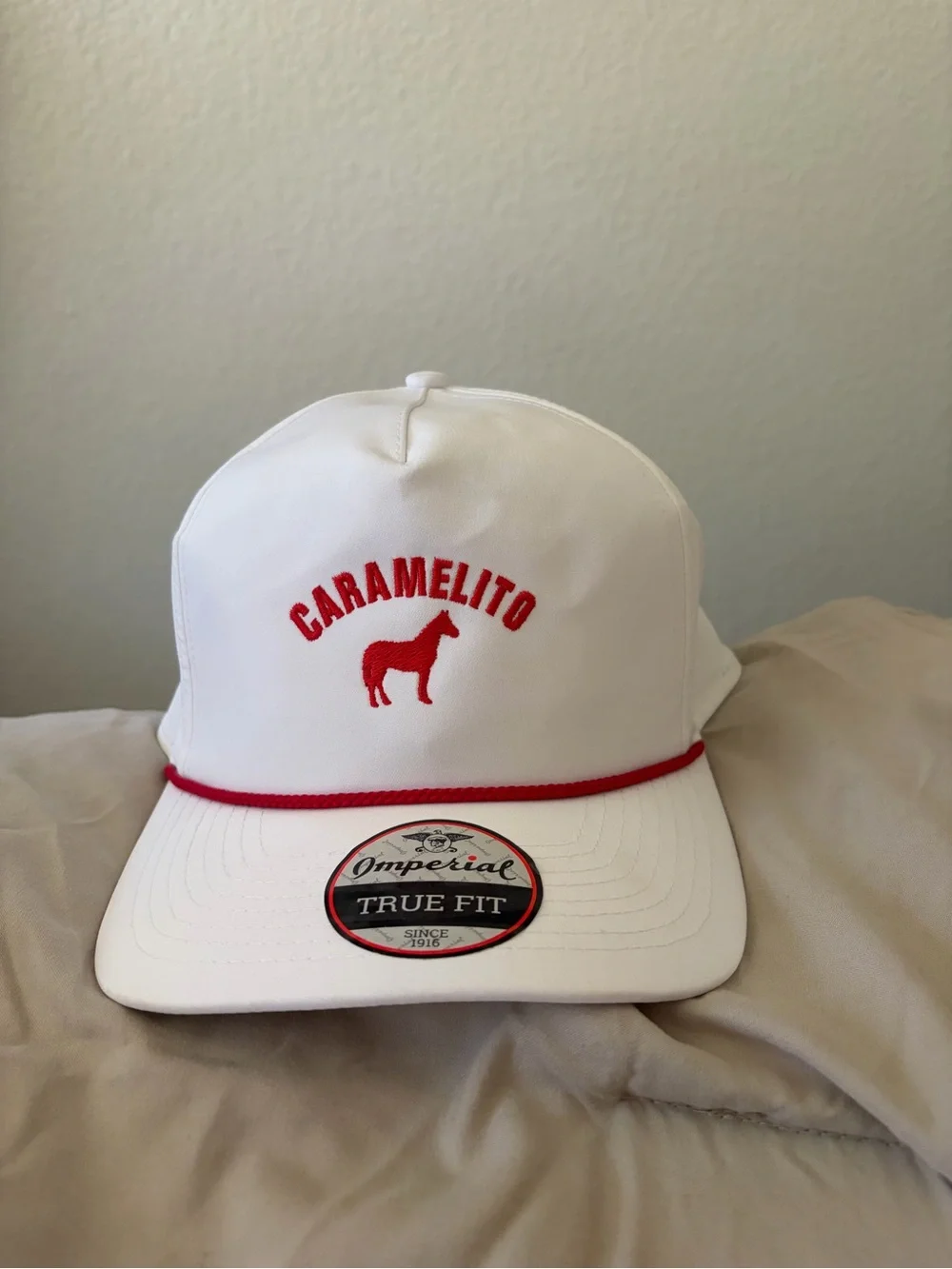 Imperial Caramelito Golf White & Red Rope Hat